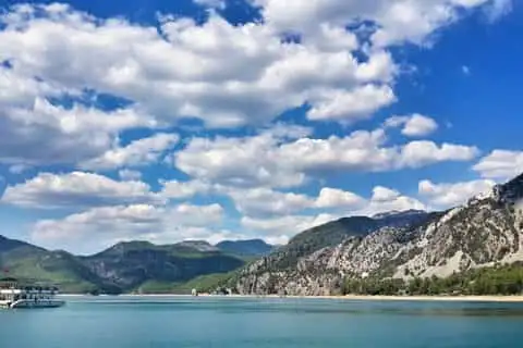 красная трава